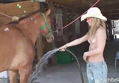 الصدر. xnxx مدبلج للعربيه